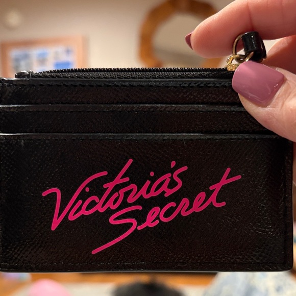 Vitoria Secret NWOT Tropical Palm Card Holder - Picture 2 of 3